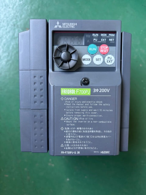 インバーター 三菱電機 FR-F720PJ-2.2K – tokushou